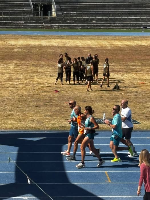 Arrivo di un atleta non vedente · 21K Avezzano 2026